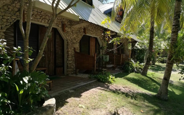 Ravenala Beach Bungalows