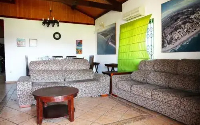 Casa Las Tres Hermanas