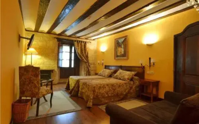Casa De Legarda