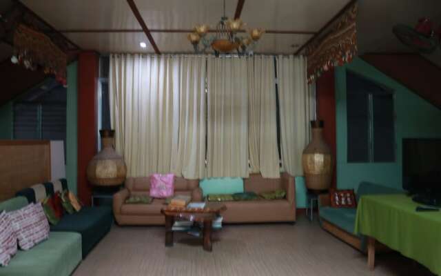 Lolo Oyong El Nido Pension House