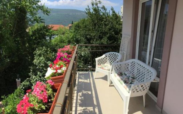 Villa Alla Bed And Breakfast