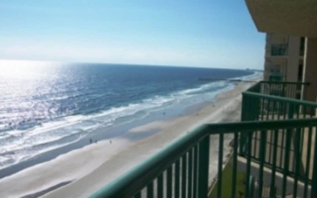 3 BR 3 BA - Great ocean views - Dimucci Twin Towers 1703