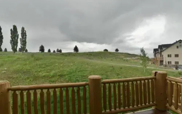 Moose Hollow Condo #209 at Wolf Creek Resort Near Powder Mountain, Snowbasin, Nordic Valley And Pineview in Eden Utah