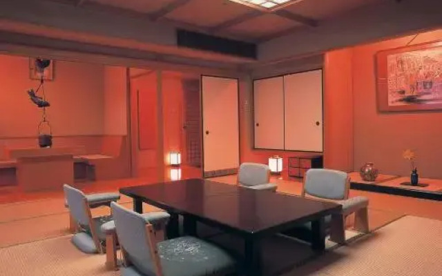 Yuzankaku