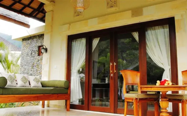 Golden Buddha Cottages