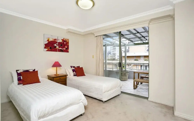 Dual Level Apt Darling Harbour HWD89