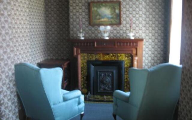 The Grand Kerr House