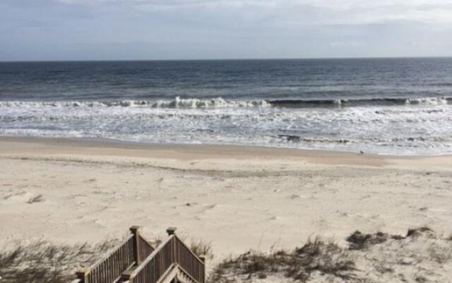 Inn Between 6 Bedroom Home by RedAwning