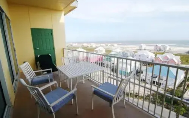 Indies 704 Condo
