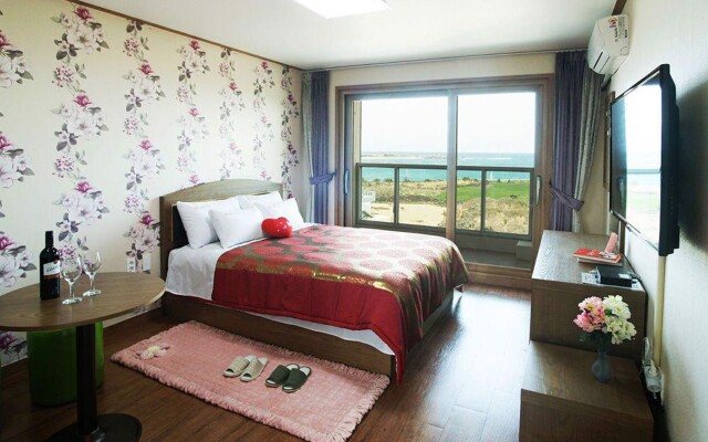 Jeju Amor House Hostel