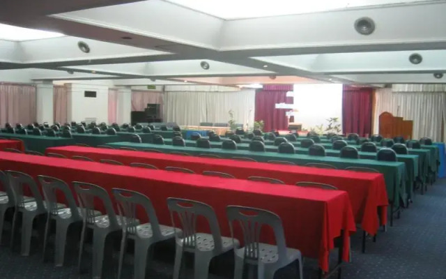 Pinnacle Wangmai Satun Hotel