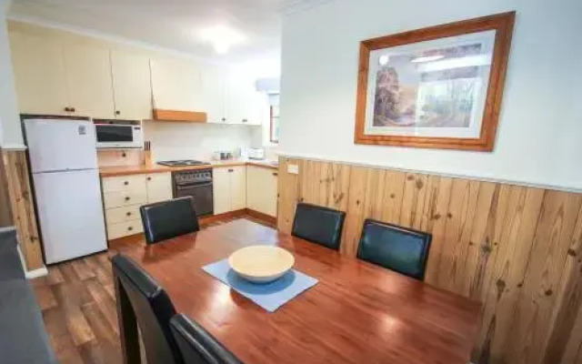 Kookaburra's Nook - pet friendly with pool