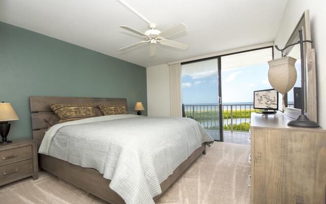 380 Seaview Ct. 2 Br Condo