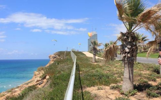 Israel Sea View ApartHotel
