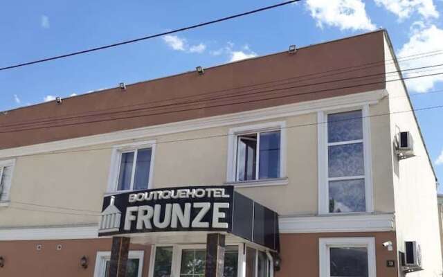 Frunze Hotel