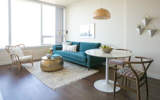 Beautiful 2BR Downtown Suites by Sonder