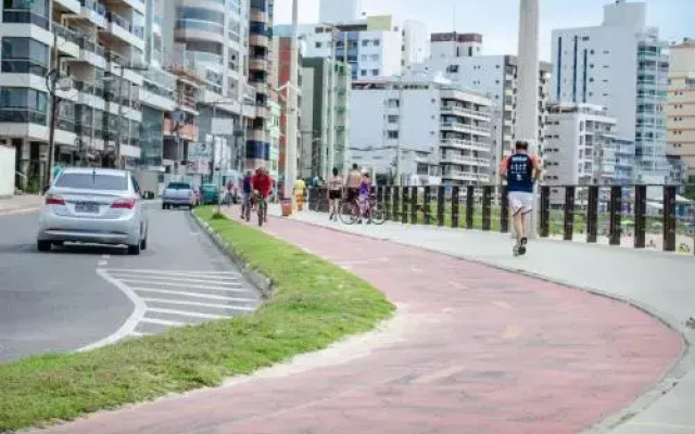 MELHOR AVALIACAO - AR SPLIT nos Quartos - Internet de 200 megas - Netflix - Churrasqueira - Rede para Descanso - 8 pessoas com muito CONFORTO