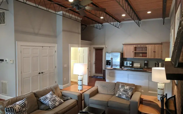 Midtown 886 By Homecomfortstay