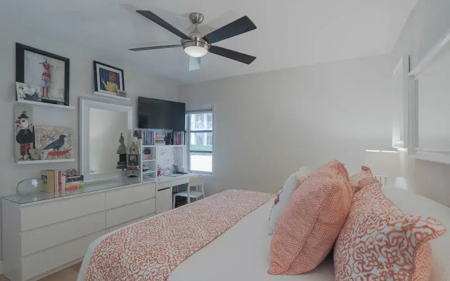 Sarasota 35 - 2 Br Condo
