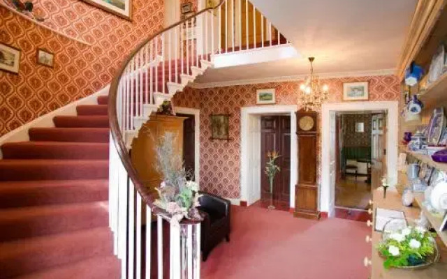 Priskilly Forest Country House