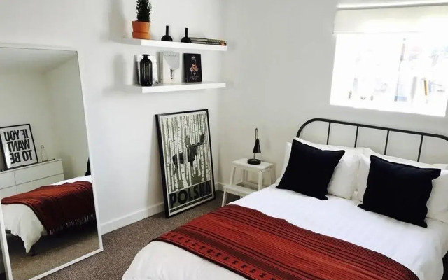 Wilston House - Old Town Penthouse