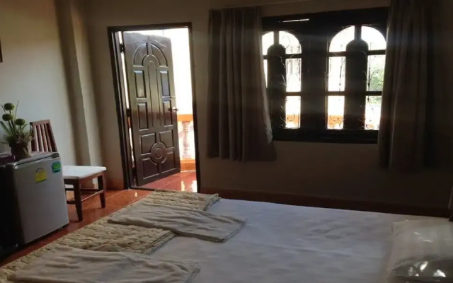La Gondola Guesthouse And Restuarant