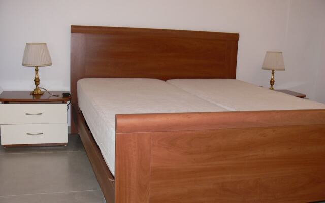 Carlo V - Centro Storico