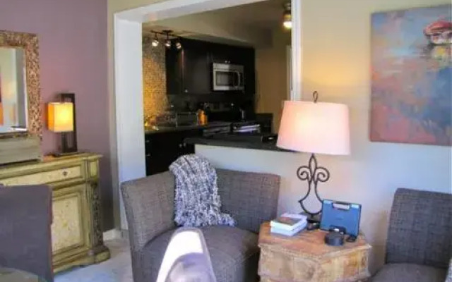 Wilton Bungalow East