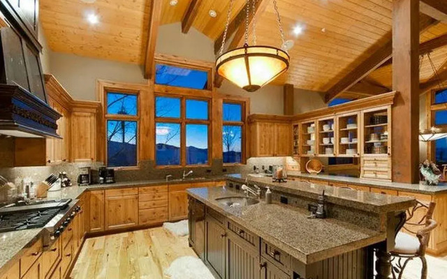 Abode in Deer Crest