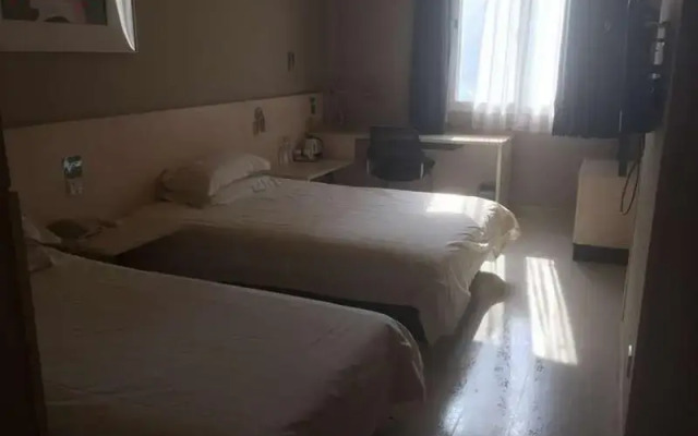 Elan Hotel (Nanjing South Railway Station, Baijiahu 1912)