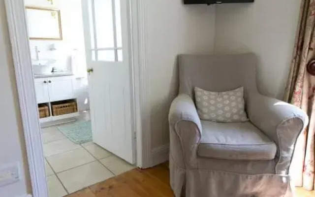 Auld House B & B