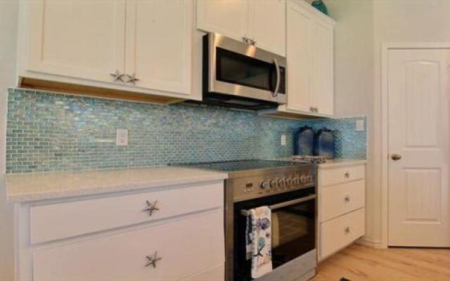 Private Beach Side Island Gem Home by Redawning