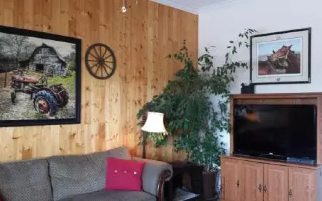 Country Comfort Bed and Breakfast