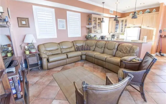 Sun And Surf - Four Bedroom Home