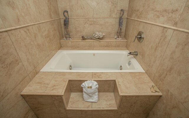 Magnolia House 501 2 Bedroom Condo by RedAwning