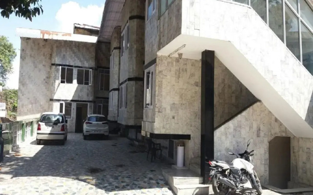 Hotel Charlene