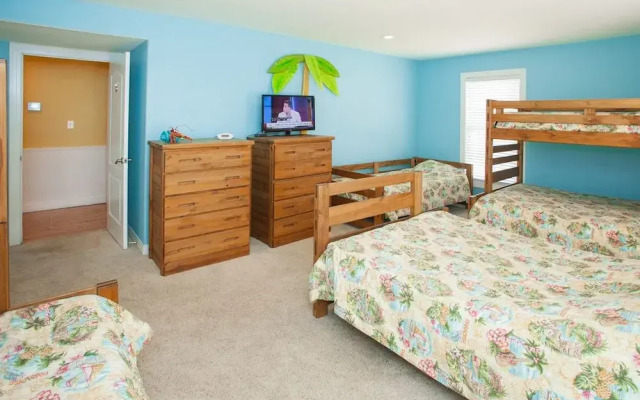 Dmanfish - 9 Br Home