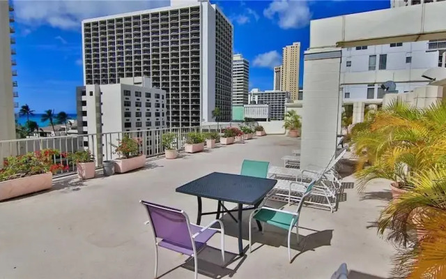 Ewa Hotel Waikiki #510 - Studio Condo