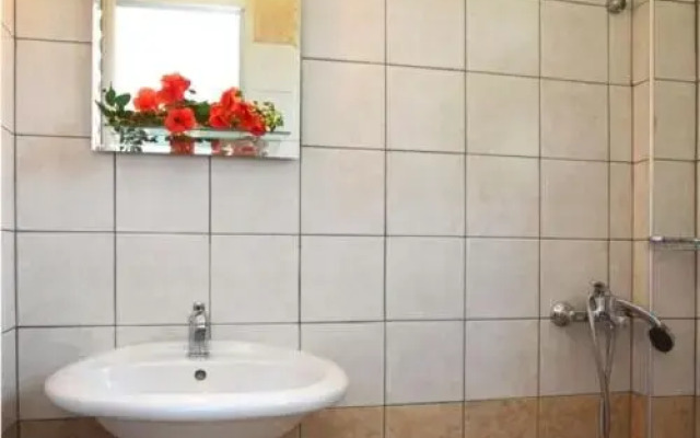 Eleana Studios