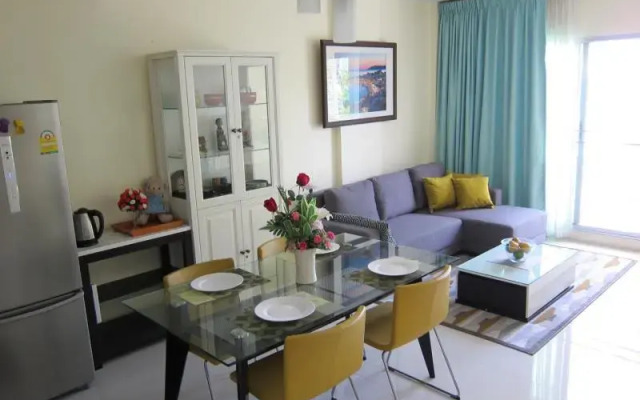 Baan Sanpluem - Beachfront