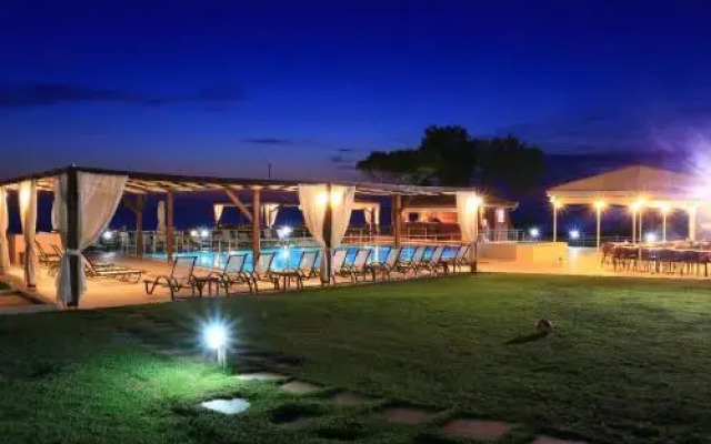 Mesogeios Hotel