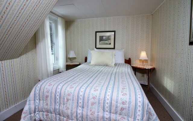 The White House by RedAwning