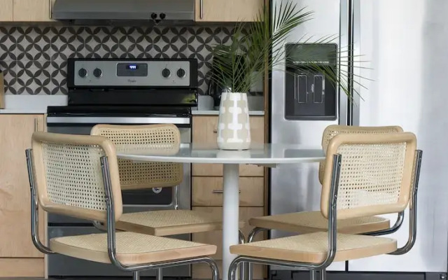 Playful Little Havana Suites by Sonder