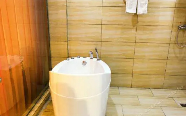 Jingmen Longtin Hotel