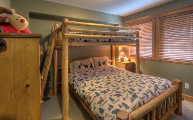 Treetops Ski Luxury Townhouse