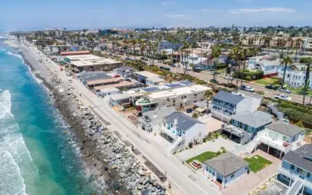 Pacific Villas: Unit 2