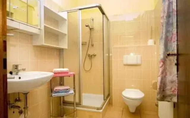 Ferienwohnungen Born