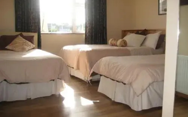 Laune Bridge House Guest Accommodation