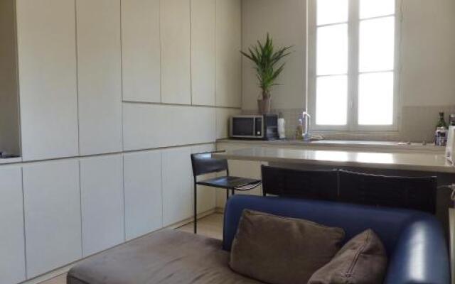 Renovated 1BR next to the Eiffel Tower