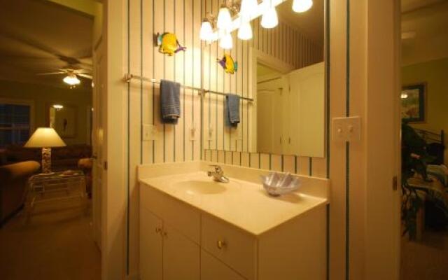 Parrot-Dise 13AU - 1 Br Condo